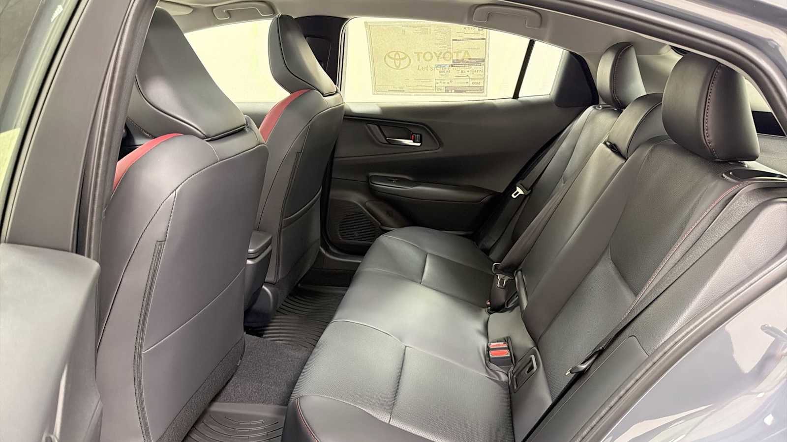 New 2026 Toyota Prius Plug-In Hybrid FWD image 25