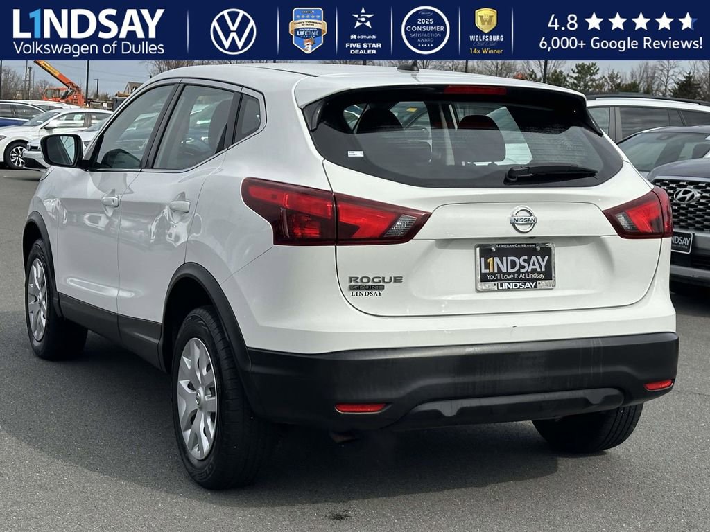 Used 2018 Nissan Rogue Sport S image 4