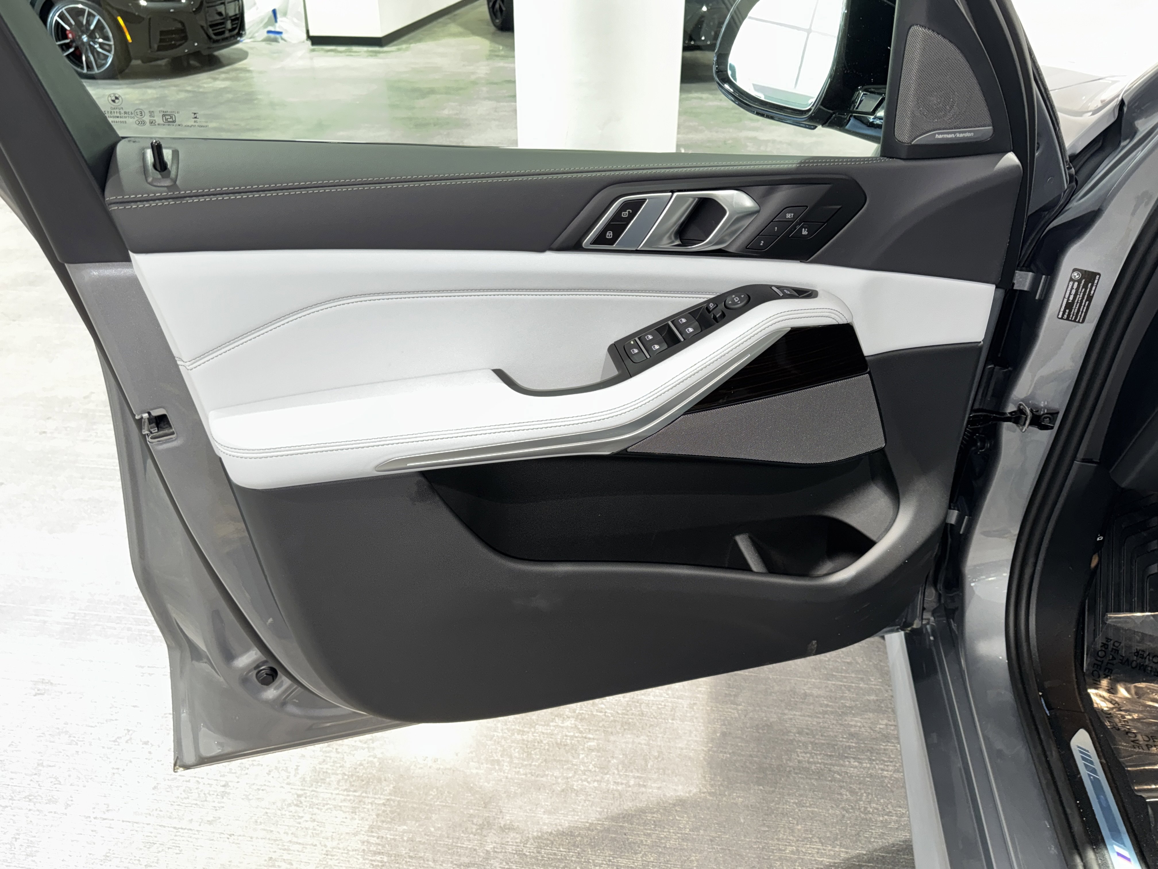 New 2026 BMW X5 sDrive40i w/ M Sport Package image 13