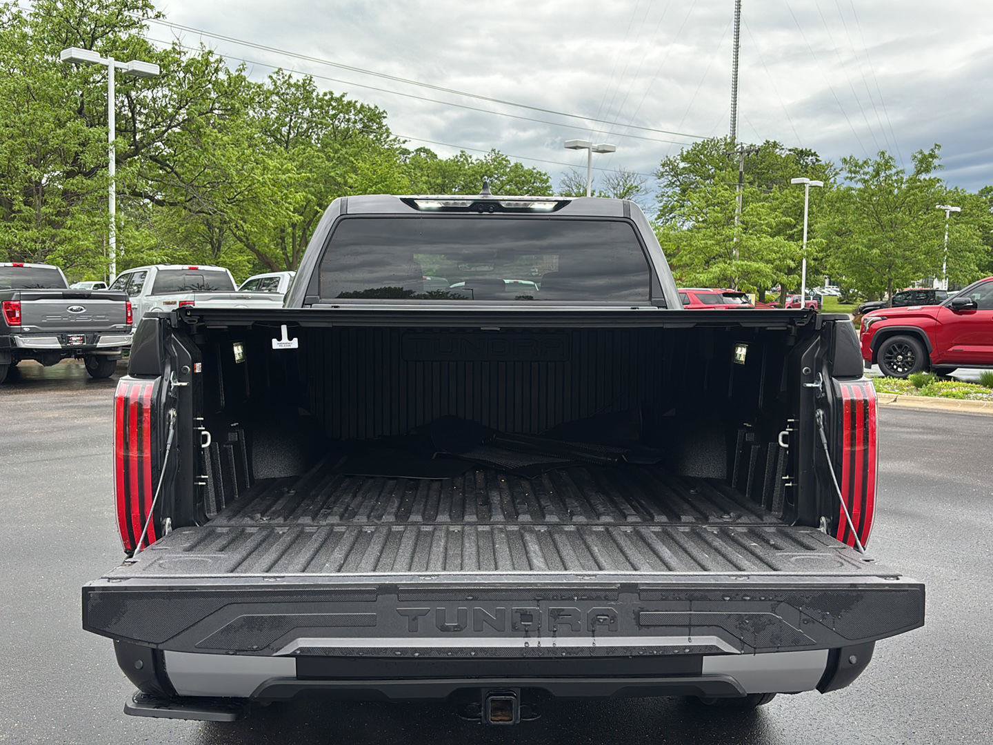 Used 2025 Toyota Tundra Limited AWD/4WD image 23