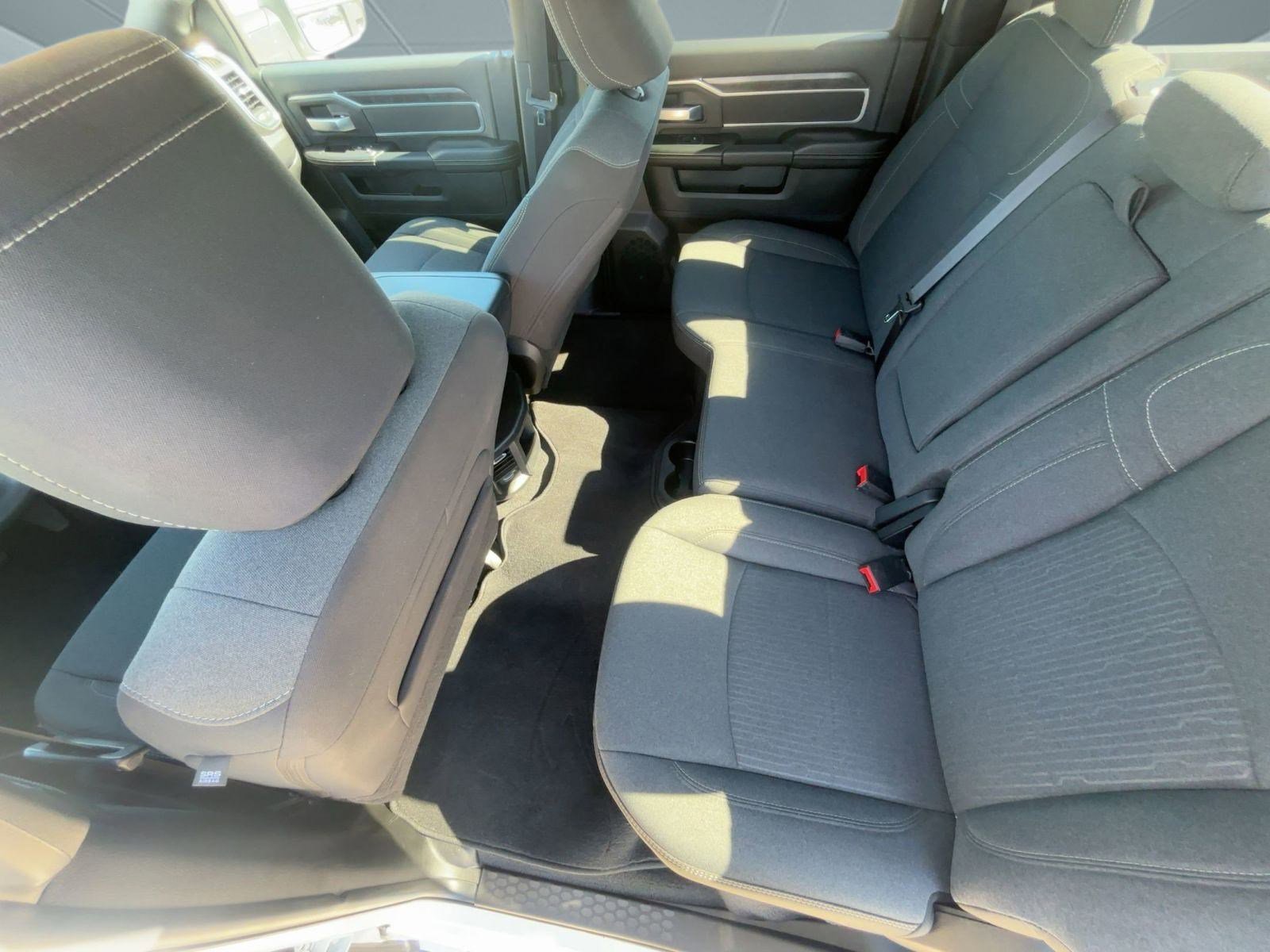 Used 2024 RAM 2500 Big Horn w/ Safety Group image 15