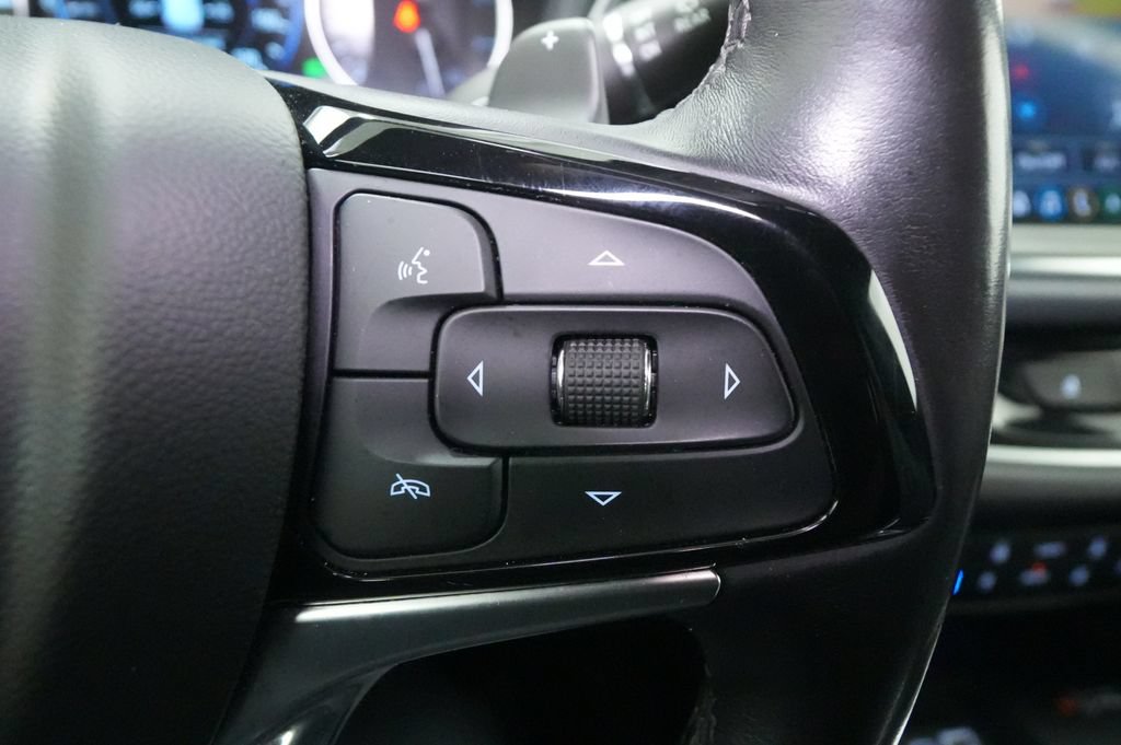 Used 2022 Buick Enclave Premium AWD/4WD image 37