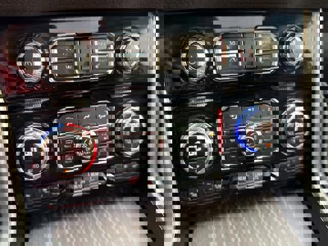 Used 2021 GMC Yukon Denali w/ Denali Ultimate Package image 35