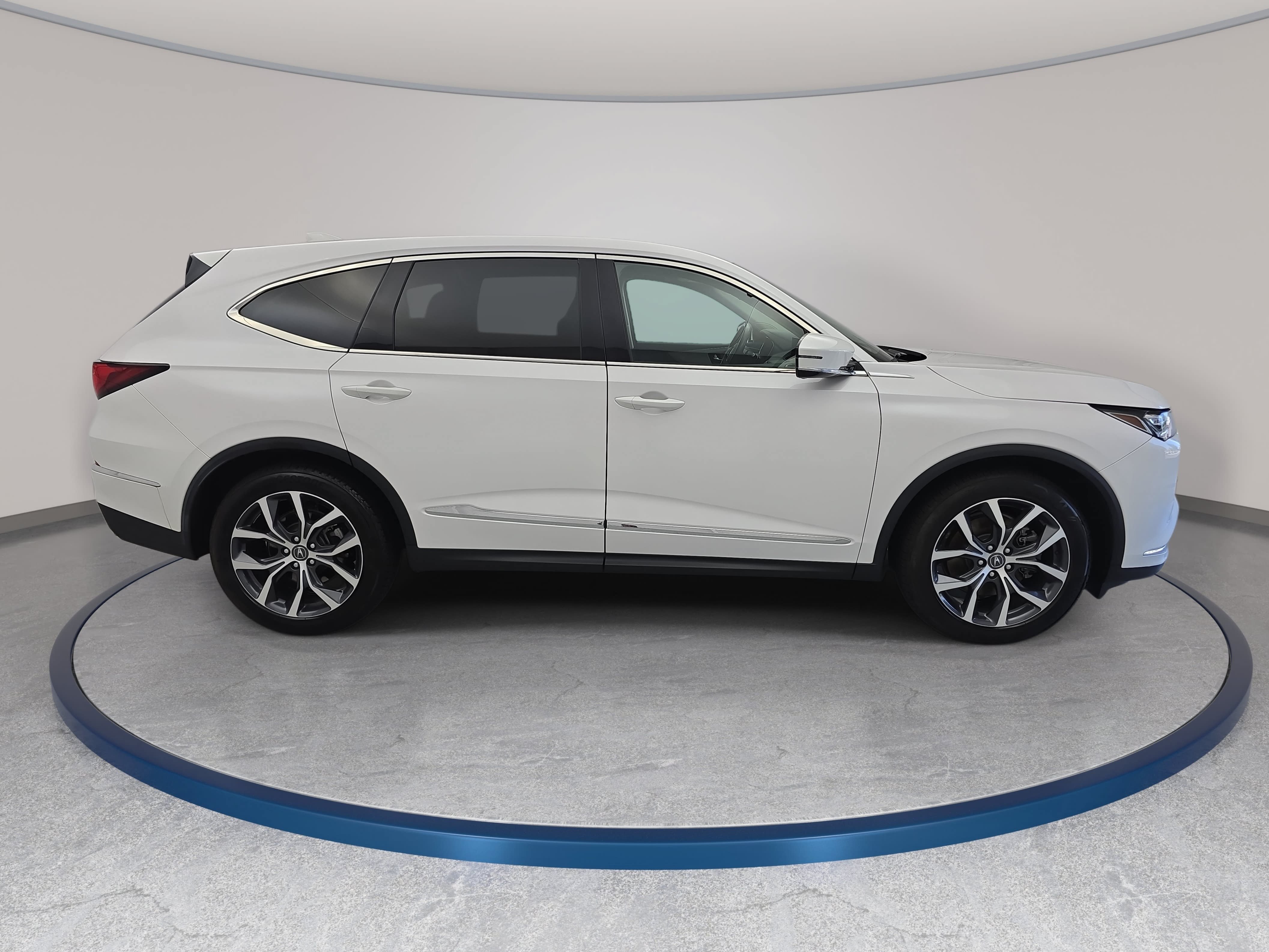 Used 2023 Acura MDX w/ Technology Package AWD/4WD image 4