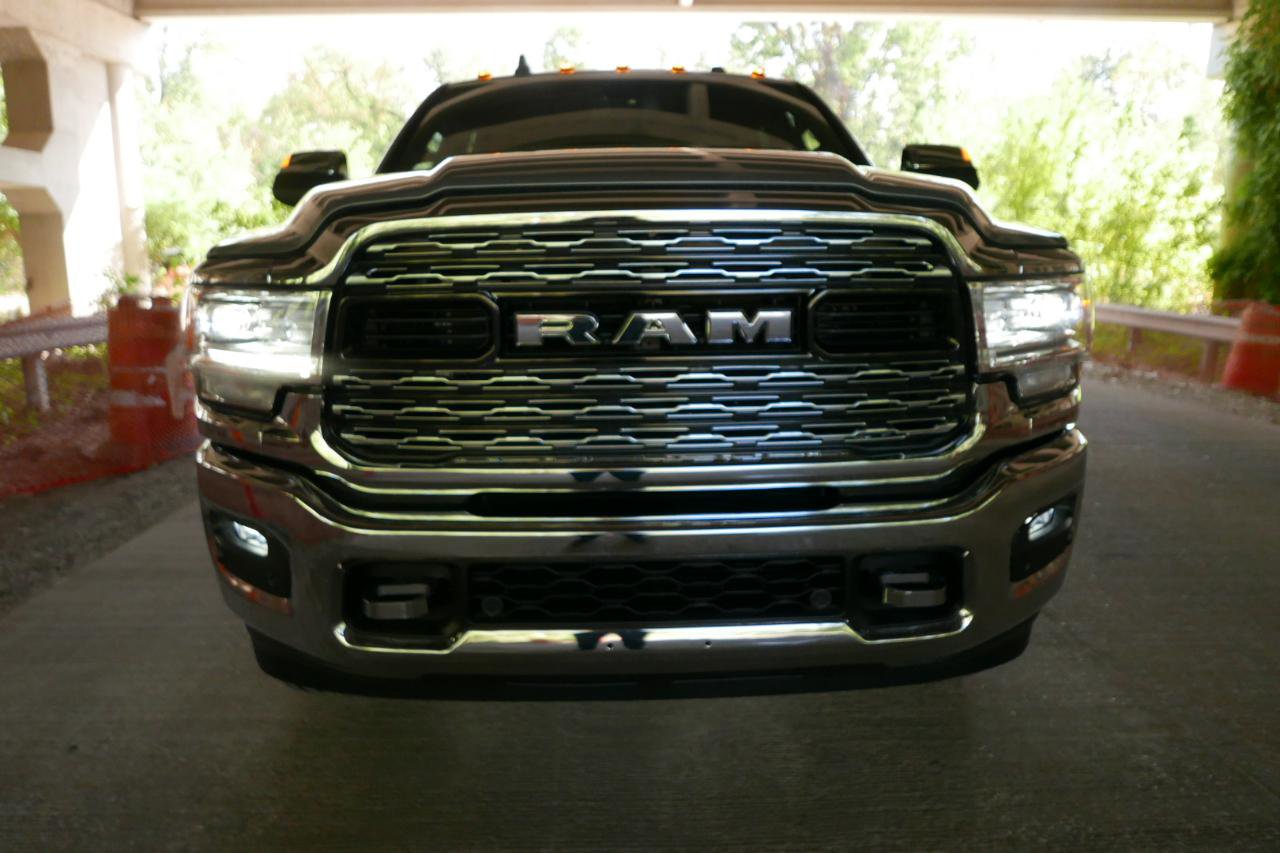 Used 2022 RAM 3500 Limited image 29