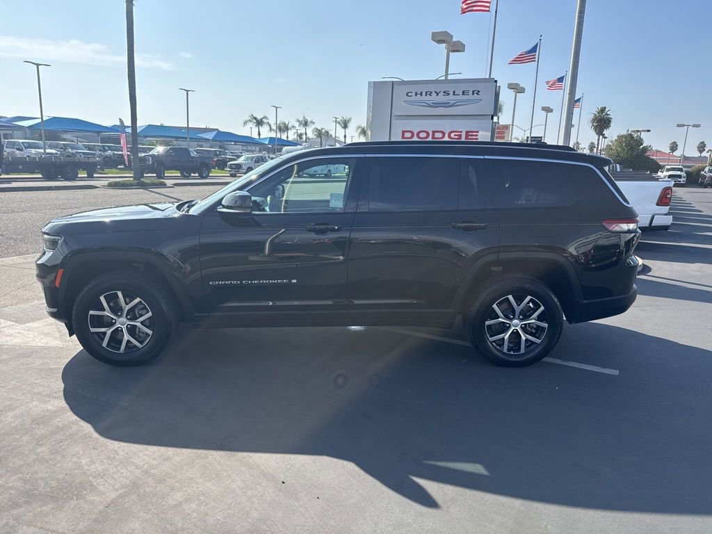 Used 2024 Jeep Grand Cherokee L Limited w/ Luxury Tech Group II image 9