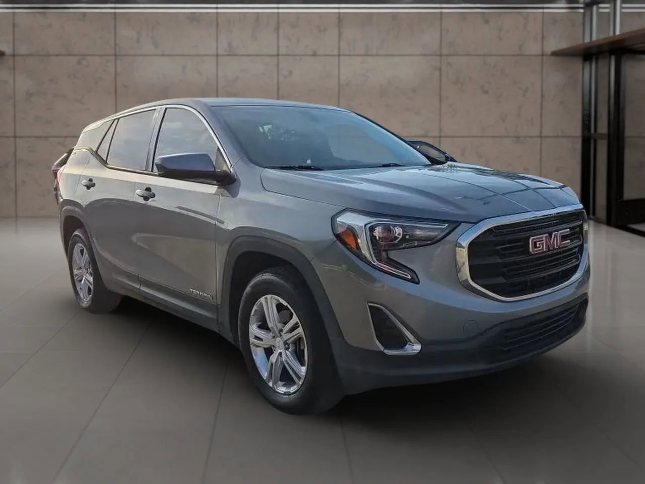 Used 2018 GMC Terrain SLE image 3