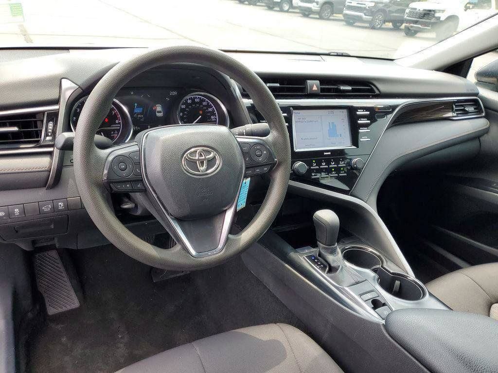 Used 2020 Toyota Camry LE AWD/4WD image 7
