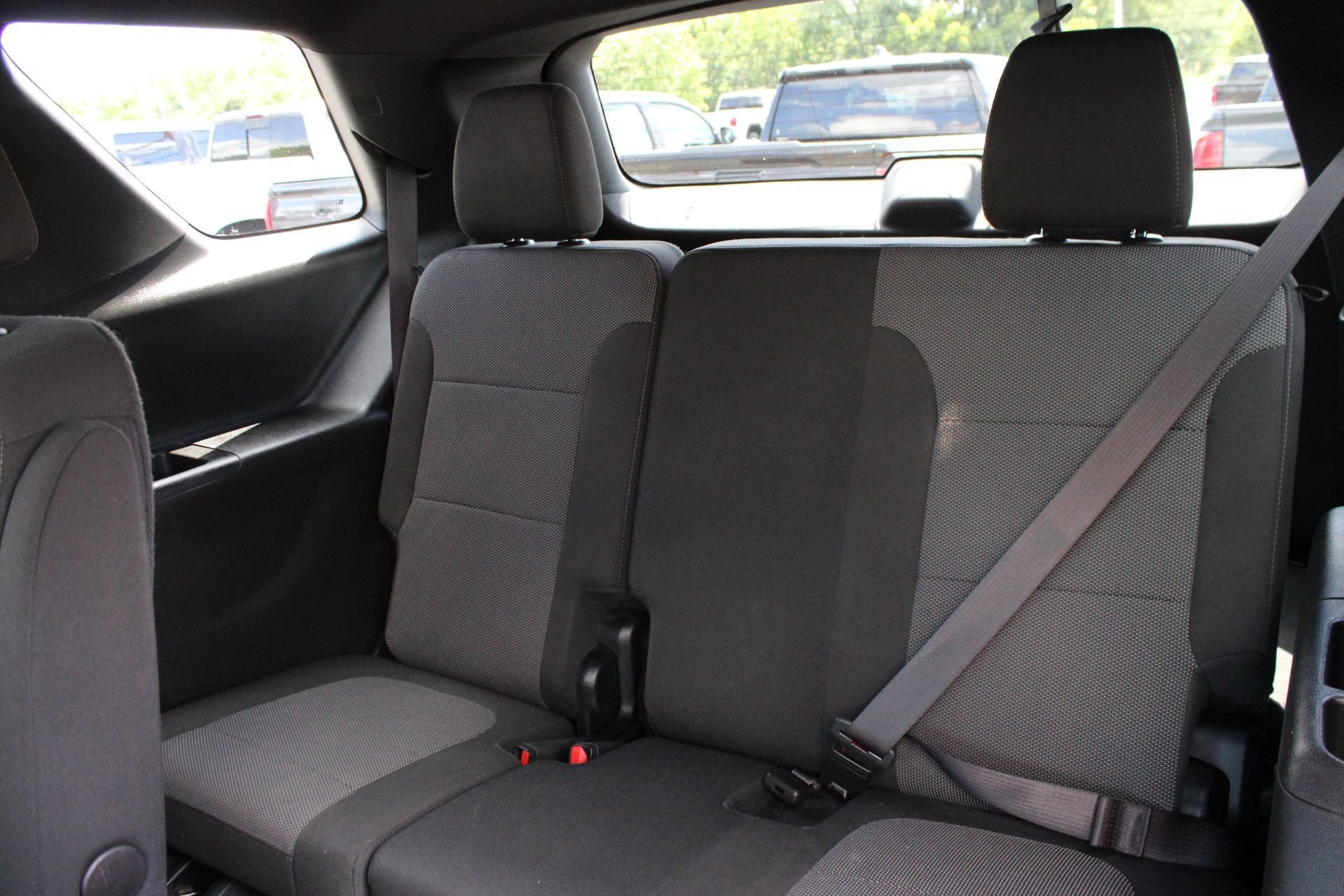 Used 2023 Chevrolet Traverse LT FWD image 19