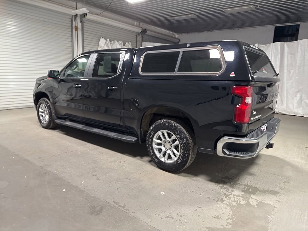 Used 2023 Chevrolet Silverado 1500 LT w/ Z71 Off-Road Package image 5