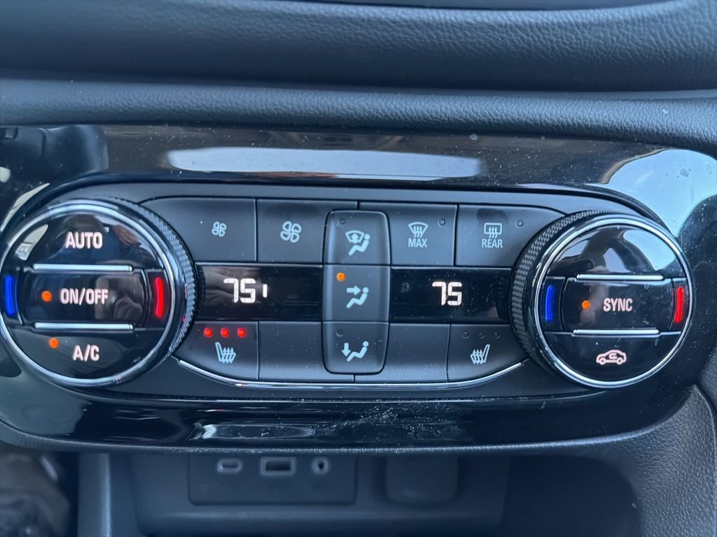 Used 2023 Buick Encore GX Essence w/ Experience Buick Package image 19