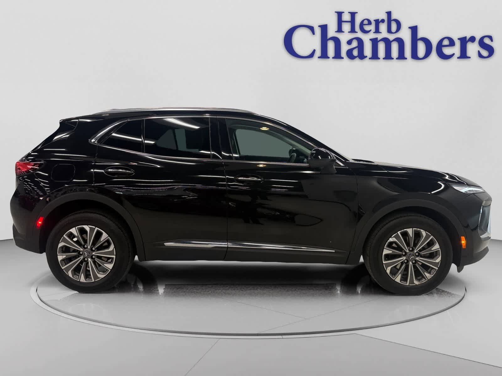 Used 2024 Buick Envision Preferred AWD/4WD image 10
