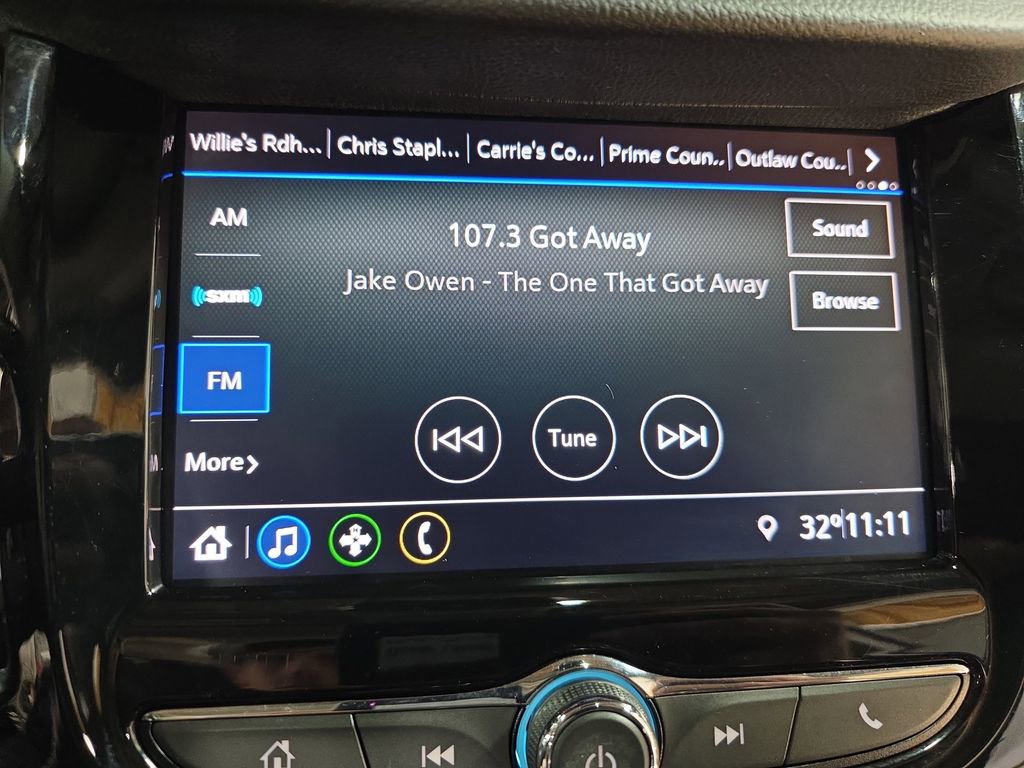 Used 2020 Chevrolet Trax LT w/ LT Convenience Package FWD image 21