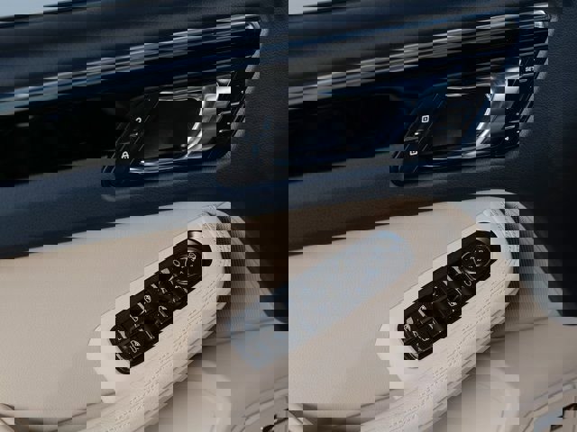 New 2025 Porsche Macan image 25