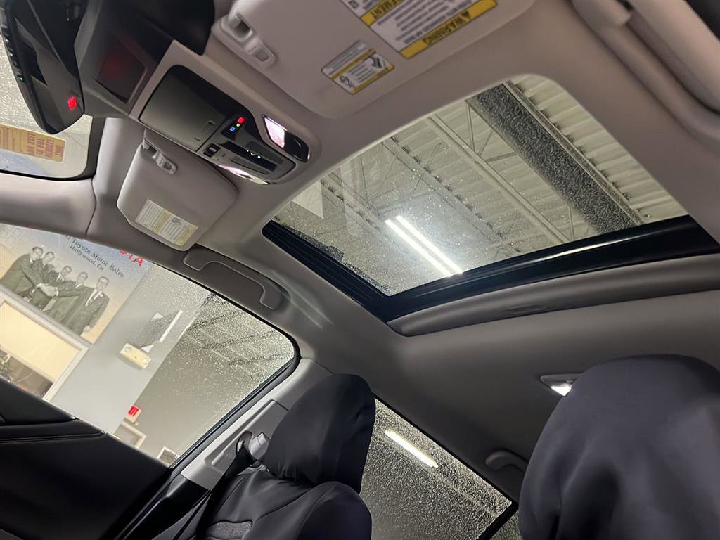 Used 2023 Subaru Outback Onyx Edition image 8