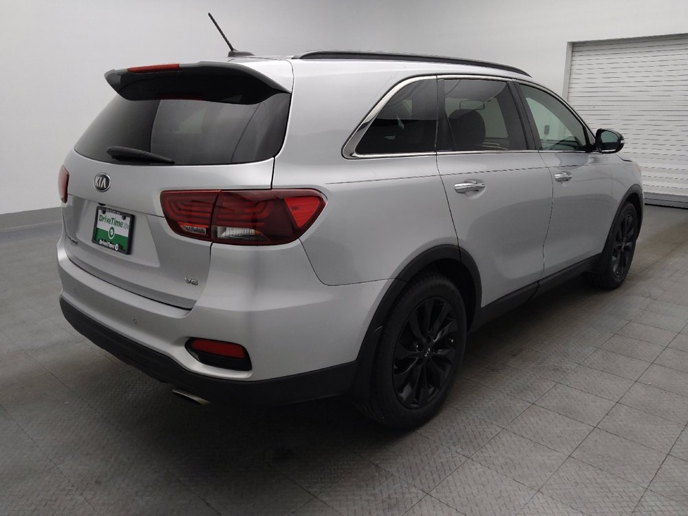 Used 2019 Kia Sorento S image 9