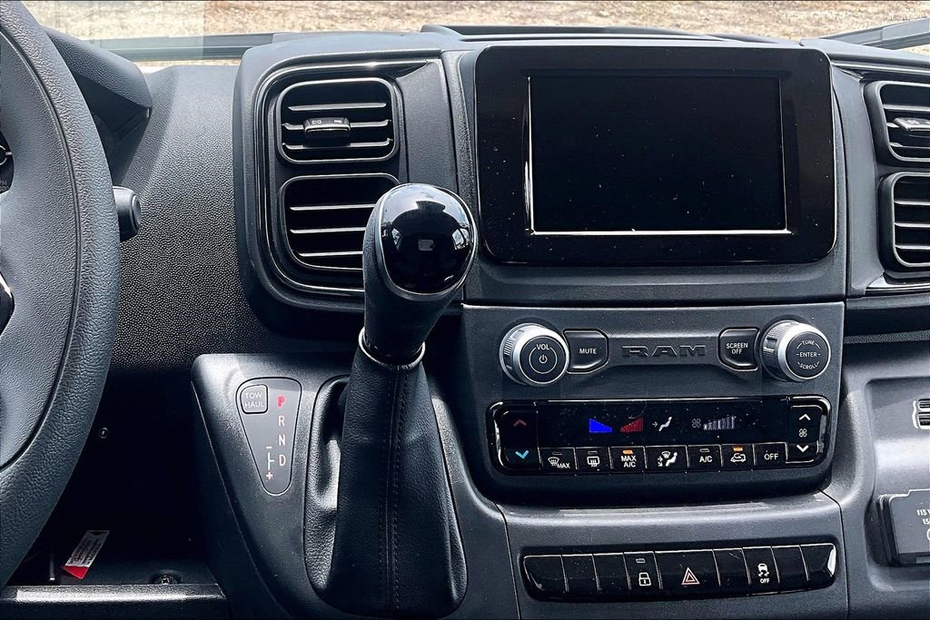 New 2024 RAM ProMaster 2500 w/ Convenience Group image 6