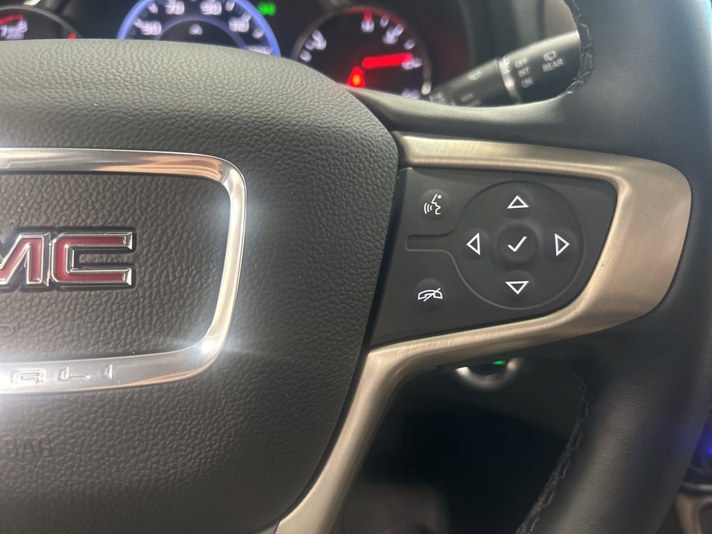 Used 2023 GMC Terrain Denali image 18