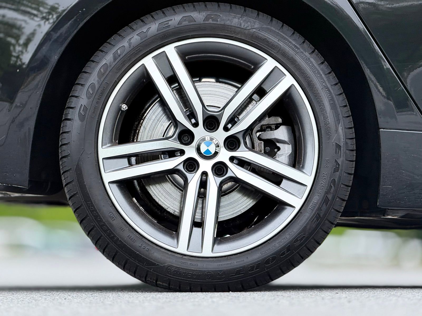 Used 2022 BMW 530i w/ M Sport Package RWD image 20