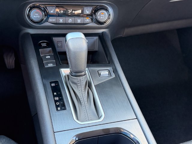 New 2027 Nissan Kicks SV w/ Cold Weather Package FWD image 18
