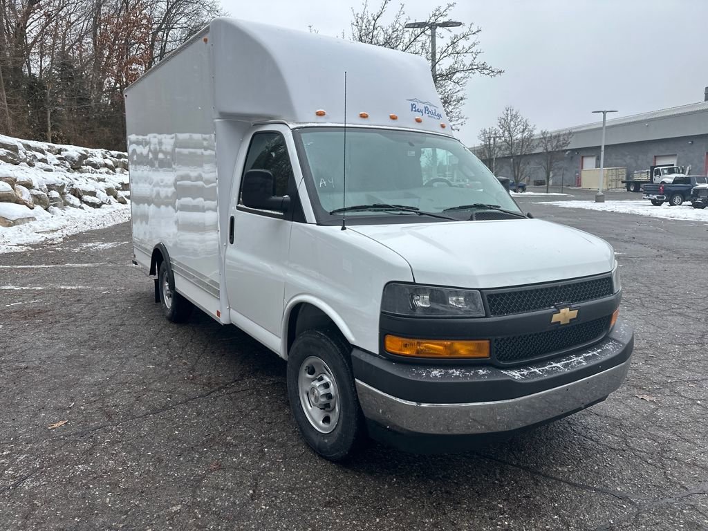 New 2025 Chevrolet Express 3500 w/ Power Convenience Package image 8