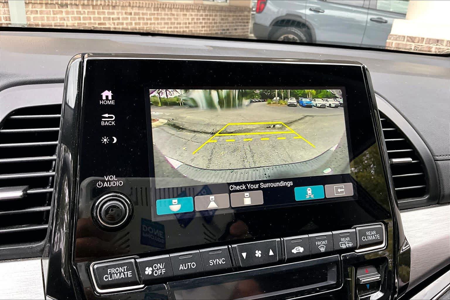 Used 2024 Honda Odyssey Touring image 27