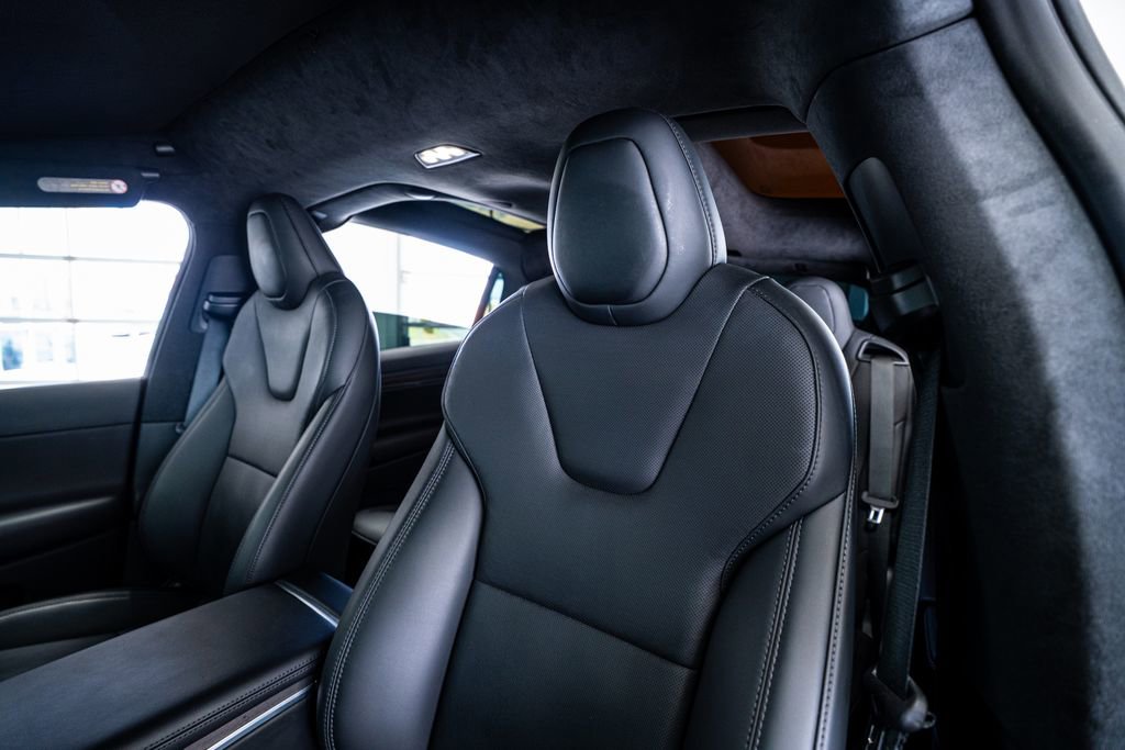 Used 2024 Tesla Model X image 36