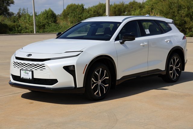 New 2025 Toyota Crown Signia image 3