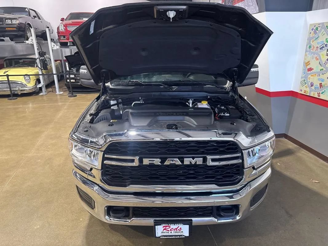 Used 2024 RAM 2500 Tradesman w/ Chrome Appearance Group AWD/4WD image 47