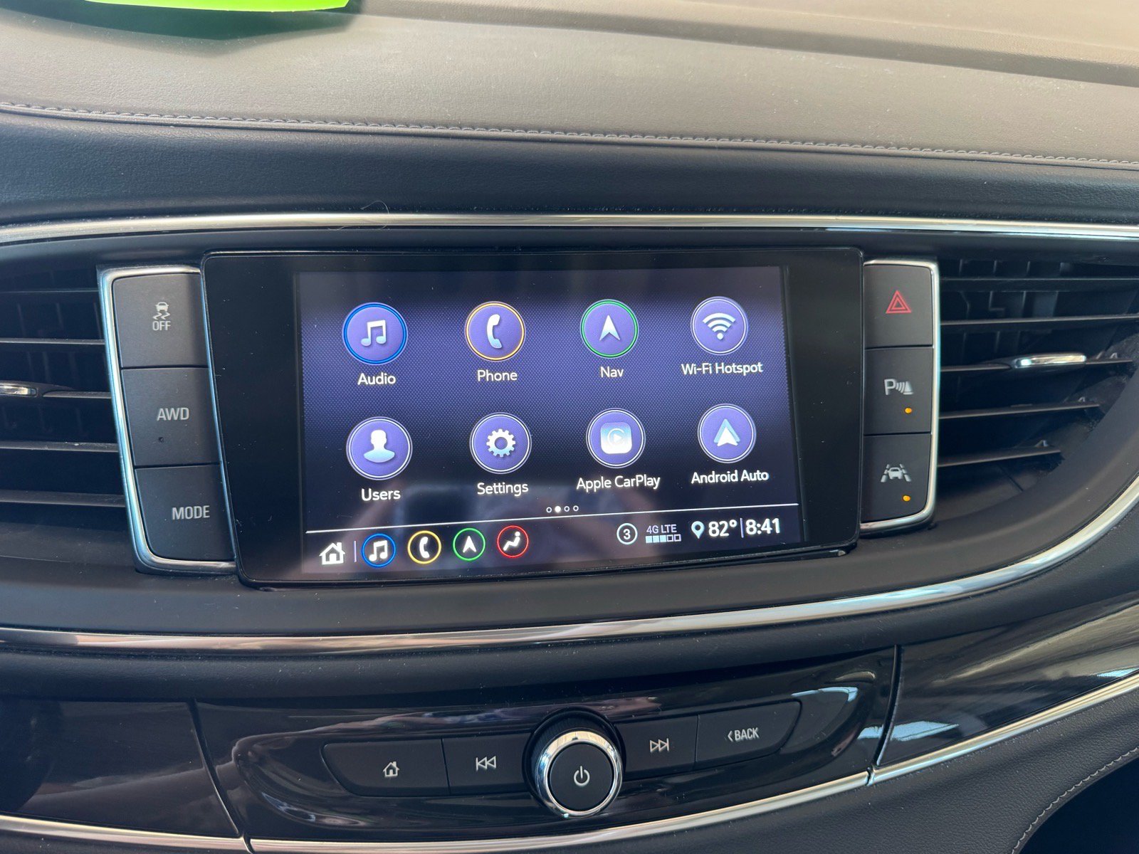 Used 2020 Buick Enclave Premium w/ Sun and Sites Package AWD/4WD image 25