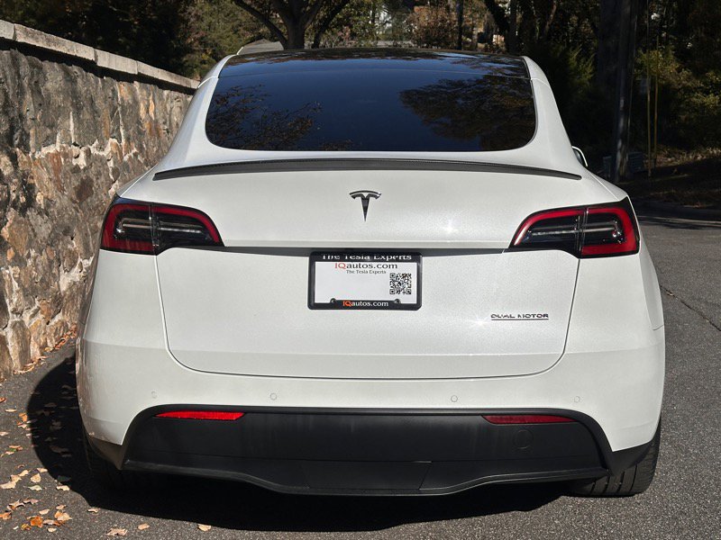 Used 2022 Tesla Model Y Performance image 8