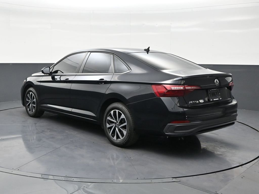 Used 2023 Volkswagen Jetta S FWD image 3