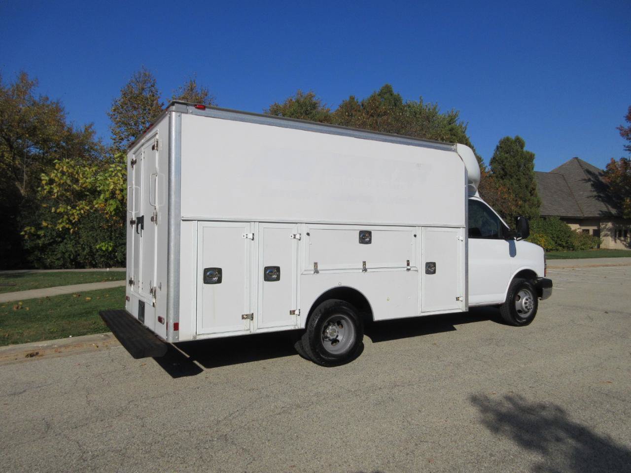 Used 2016 Chevrolet Express 3500 RWD image 7