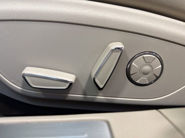 Used 2019 Lincoln MKZ Reserve image 22