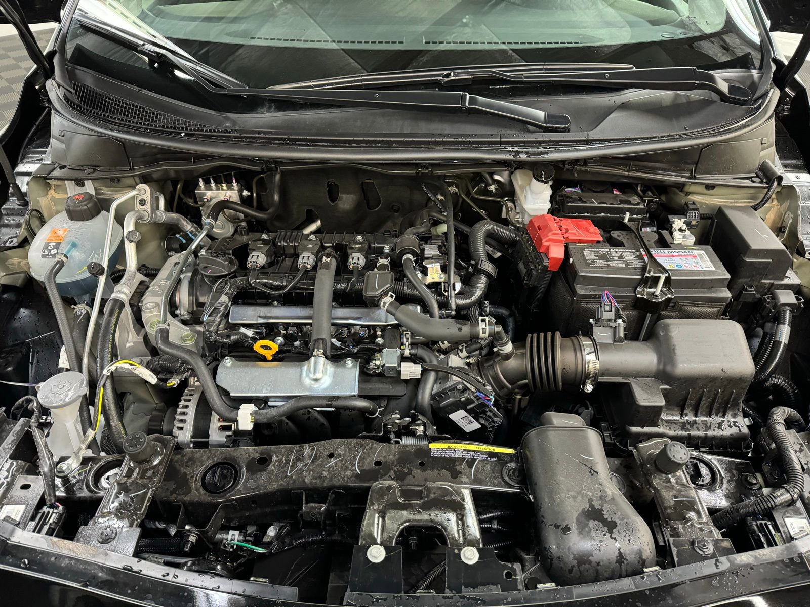 New 2025 Nissan Versa SR image 10