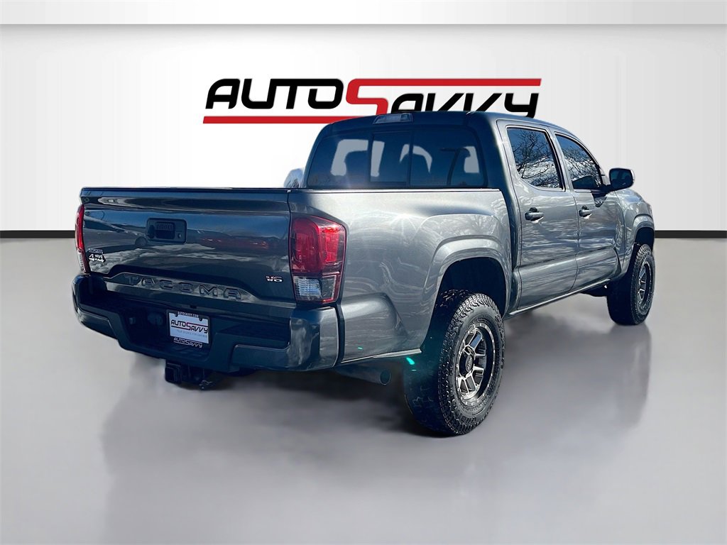 Used 2018 Toyota Tacoma SR image 7