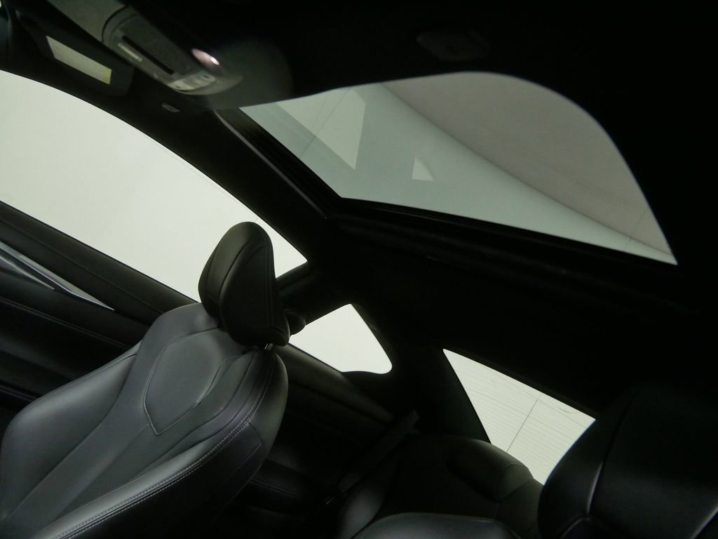 Used 2022 INFINITI Q60 3.0t Luxe w/ Essential Package image 10