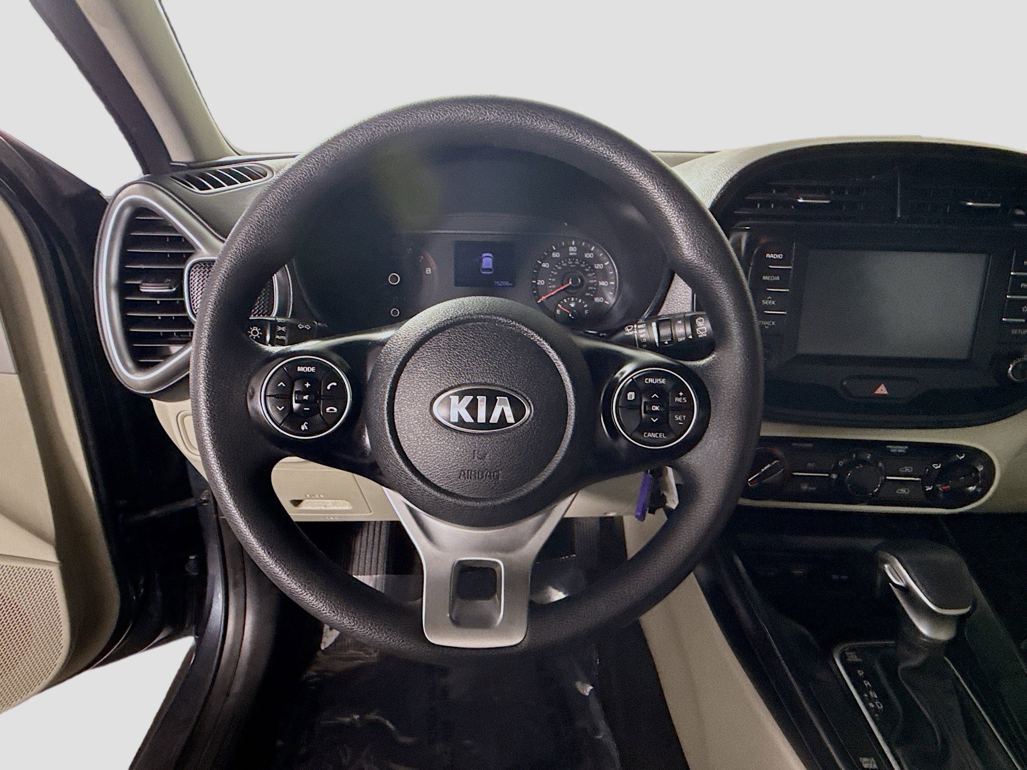 Used 2020 Kia Soul LX image 13