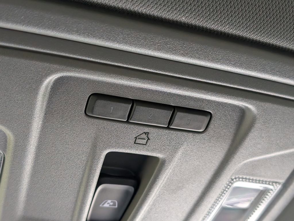 Used 2024 Chevrolet Silverado 1500 RST w/ Convenience Package II image 33