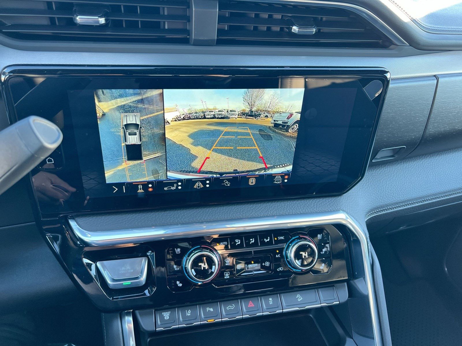 New 2026 GMC Sierra 2500 Denali w/ Denali Reserve Package image 15