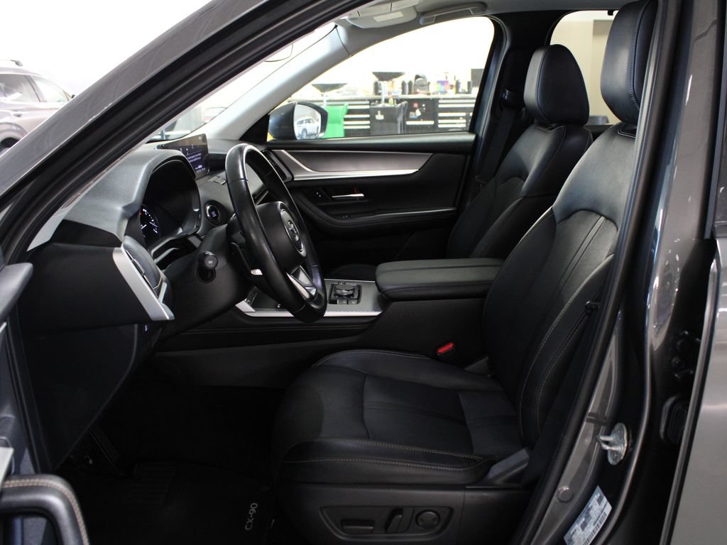 Used 2024 MAZDA CX-90 3.3 Turbo w/ Preferred Plus AWD/4WD image 12