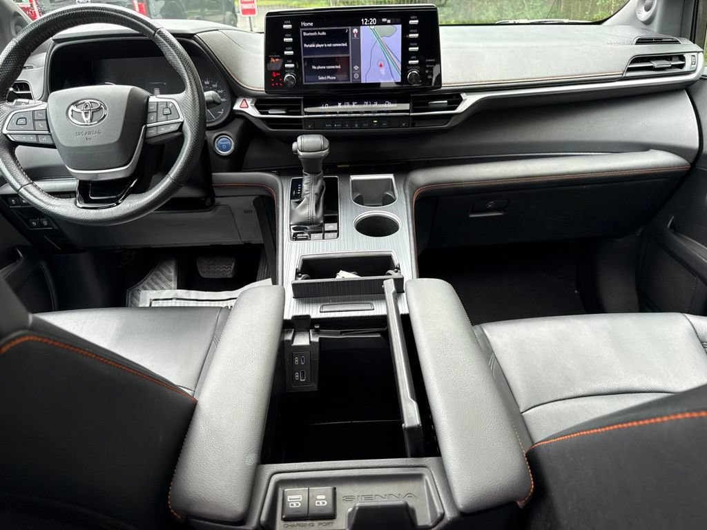 Used 2022 Toyota Sienna XSE w/ XSE Plus Package FWD image 17