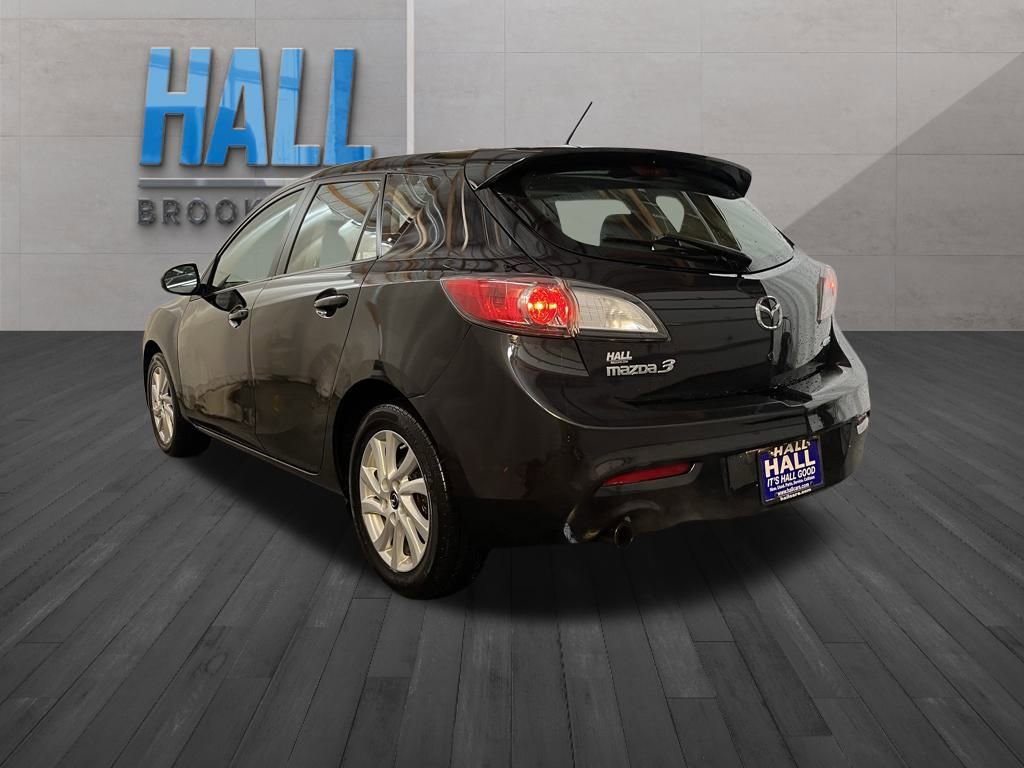Used 2013 MAZDA MAZDA3 i Touring w/ Preferred Equipment Pkg image 3