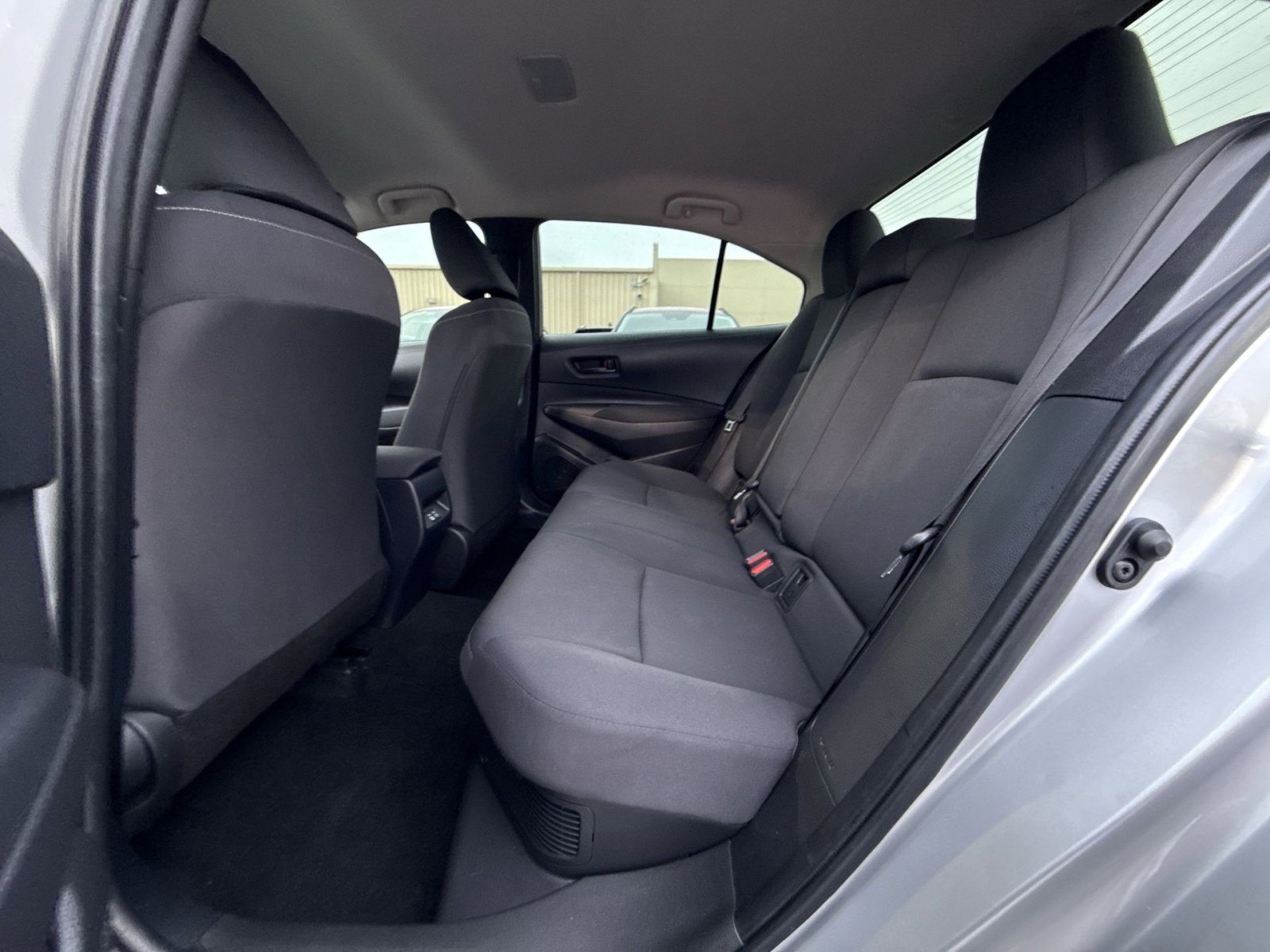 Used 2025 Toyota Corolla LE w/ Convenience Package image 19