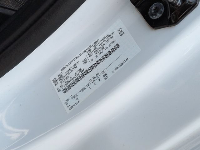 Used 2019 Ford F550 4x4 Regular Cab Super Duty image 32