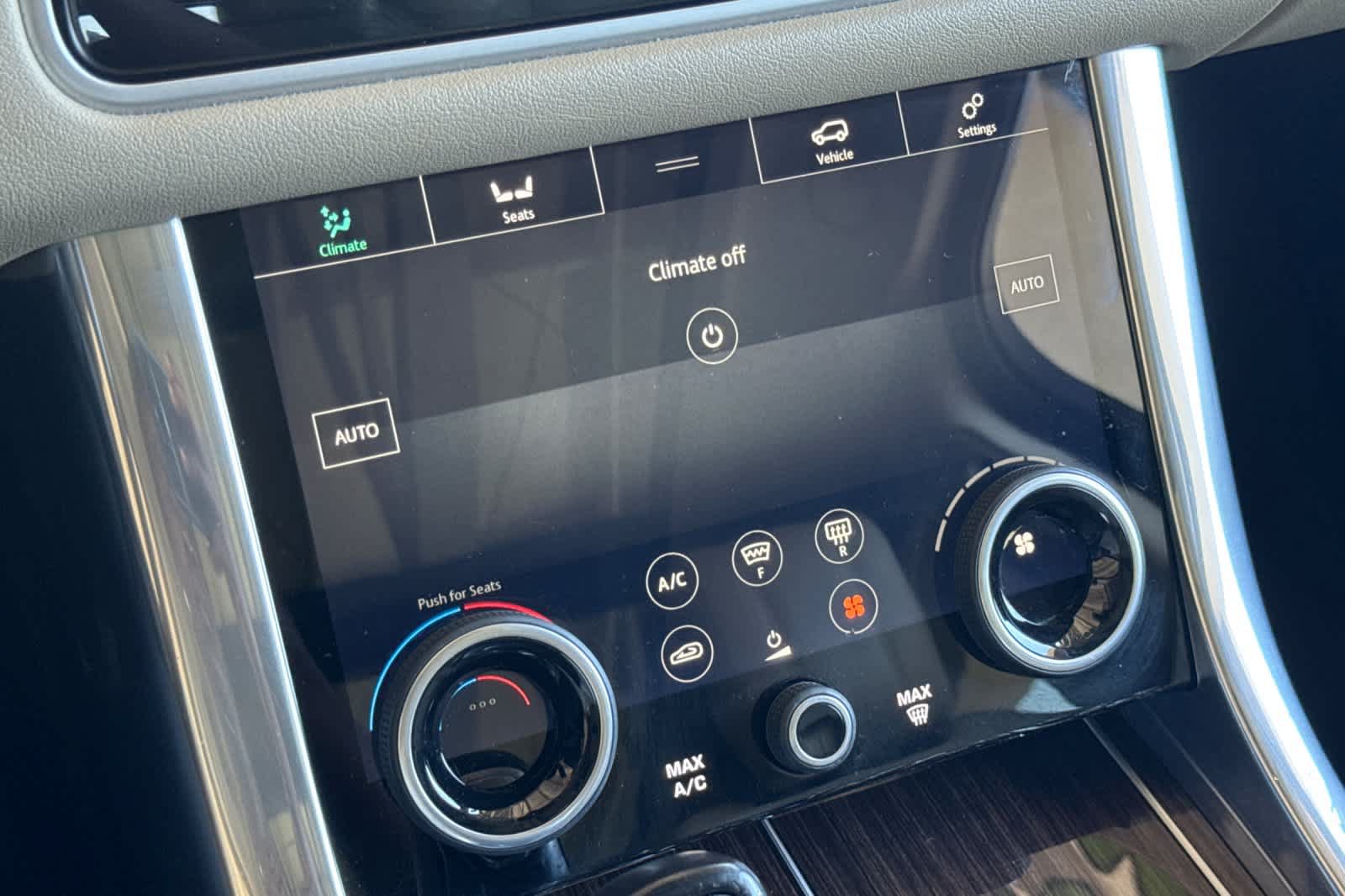 Used 2018 Land Rover Range Rover Sport HSE AWD/4WD image 22