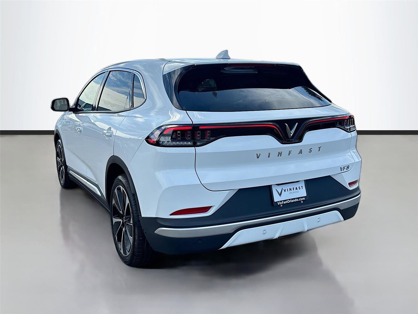 New 2025 VinFast VF 8 Plus image 5