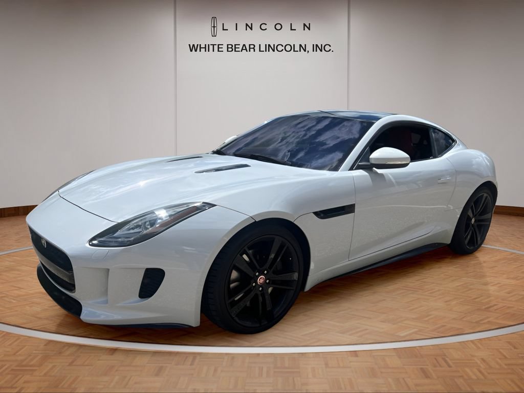 Used 2017 Jaguar F-TYPE Coupe RWD image 9