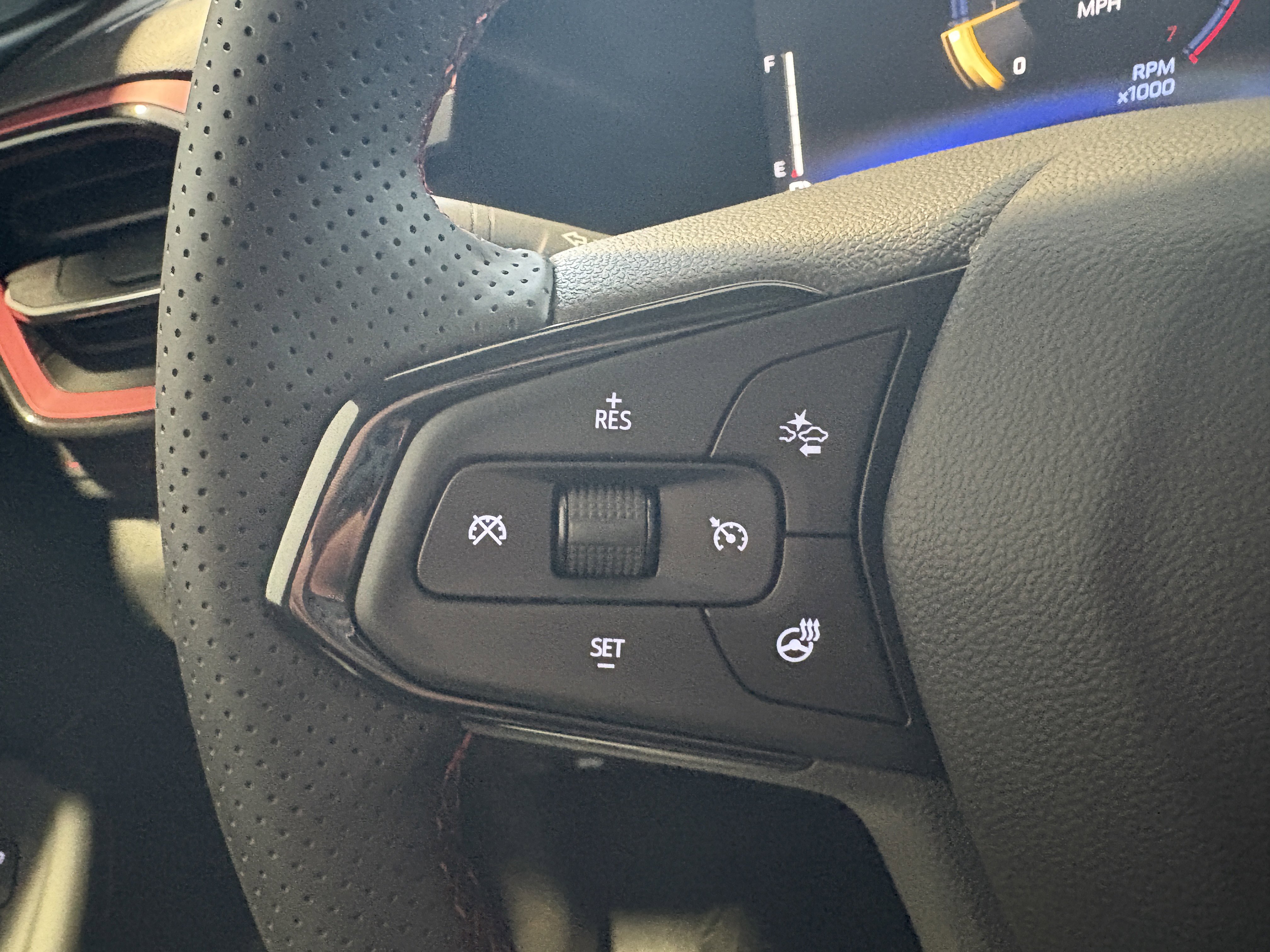 Used 2025 Chevrolet TrailBlazer RS w/ Convenience Package image 20