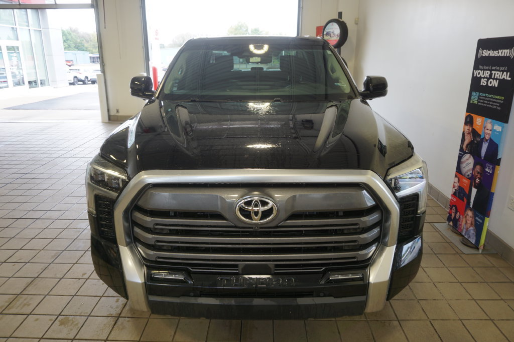 Used 2024 Toyota Tundra Limited AWD/4WD image 15